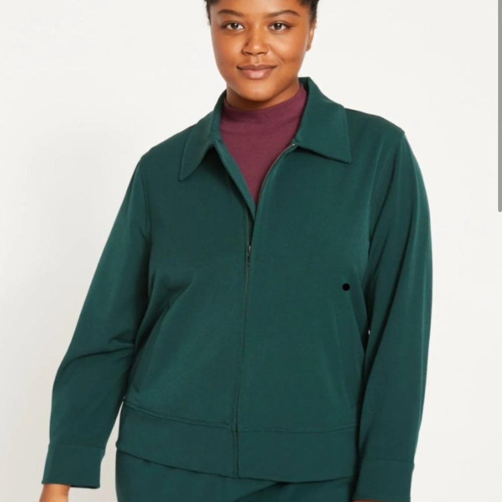 Universal Standards Tailored Forest Green Zip Up … - image 1
